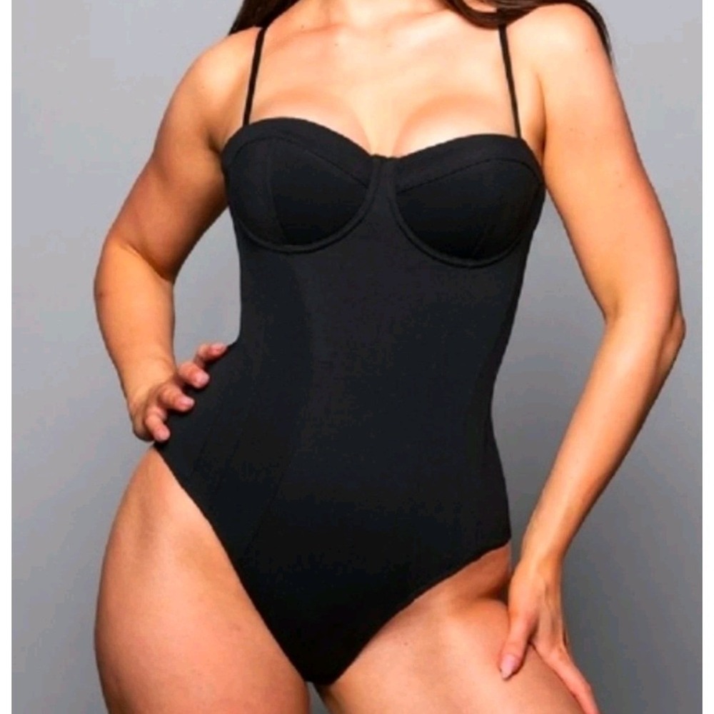 TA3 Swim Pushy One Piece Swimsuit Black Underwire S Regular Long D/DD NEW Resort
